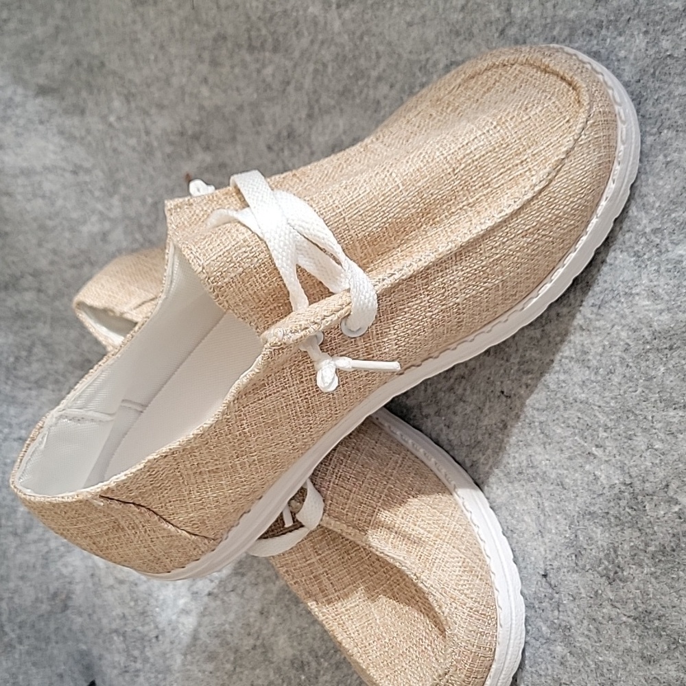 Slip on Khaki canvas shoes NIP